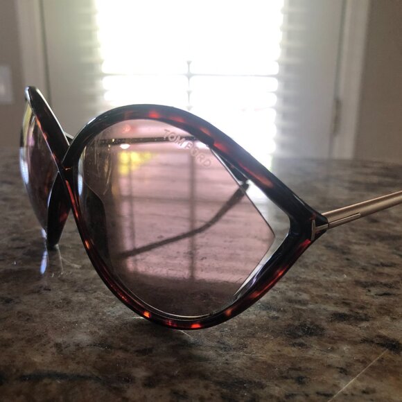 Tom Ford sunglases, women, like new main image 3